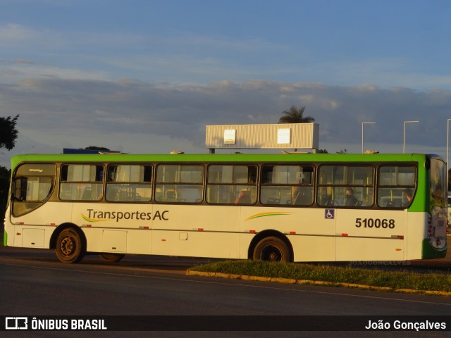 Transportes AC 510068 na cidade de Luziânia, Goiás, Brasil, por João Gonçalves. Número da foto: #9879483.