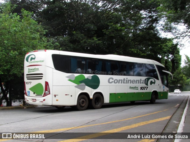 Viação Continental de Transportes 1077 na cidade de São Paulo, São Paulo, Brasil, por André Luiz Gomes de Souza. Número da foto: #9880444.