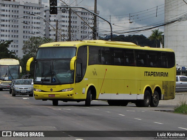 Viação Itapemirim 8915 na cidade de Juiz de Fora, Minas Gerais, Brasil, por Luiz Krolman. ID da foto: 9927958.