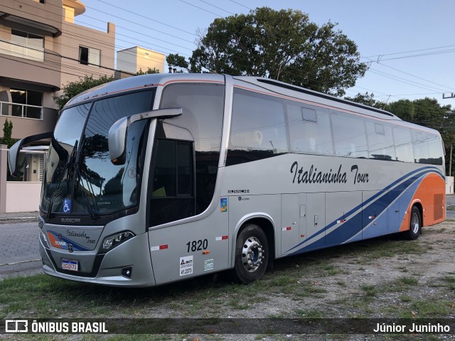 Italianinha Tour 1820 na cidade de Bombinhas, Santa Catarina, Brasil, por Júnior Juninho. Número da foto: #9928525.
