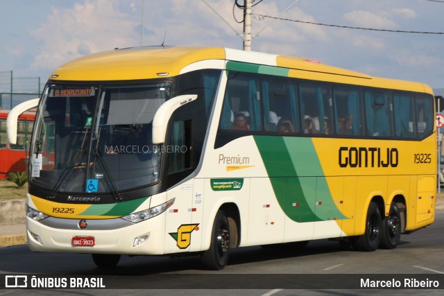 Empresa Gontijo de Transportes 19225 na cidade de Betim, Minas Gerais, Brasil, por Marcelo Ribeiro. ID da foto: 9929599.