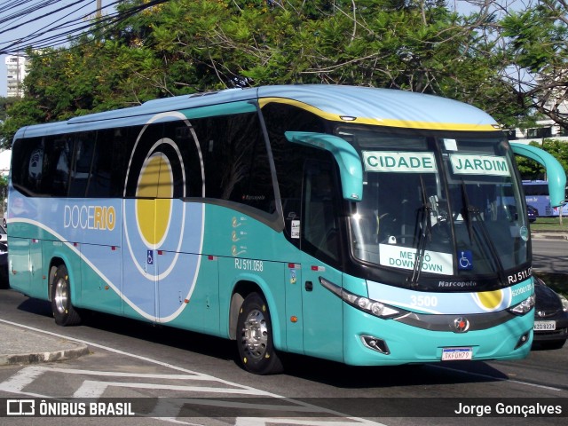 Doce Rio Fretamento e Turismo 3500 na cidade de Rio de Janeiro, Rio de Janeiro, Brasil, por Jorge Gonçalves. ID da foto: 9931976.