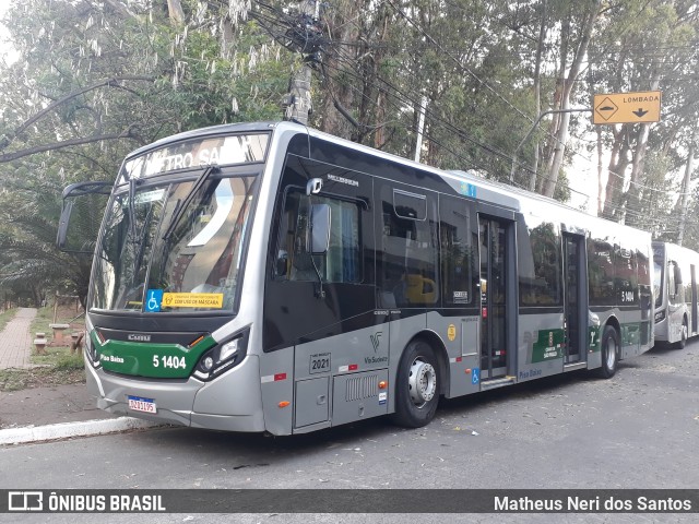 Via Sudeste Transportes S.A. 5 1404 na cidade de São Paulo, São Paulo, Brasil, por Matheus Neri dos Santos. Número da foto: #9931718.