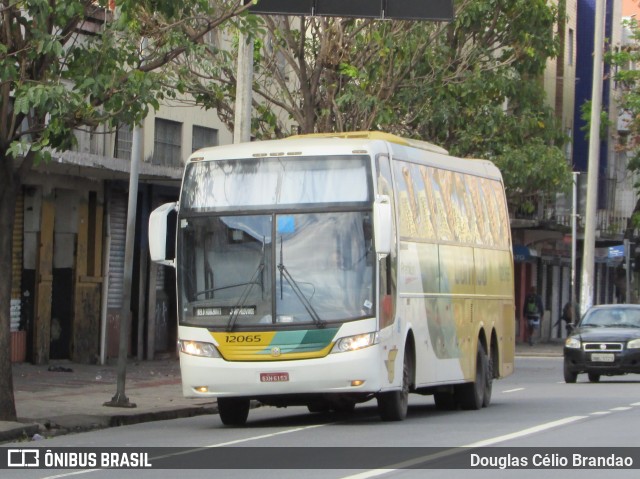 Empresa Gontijo de Transportes 12065 na cidade de Belo Horizonte, Minas Gerais, Brasil, por Douglas Célio Brandao. ID da foto: 9933629.