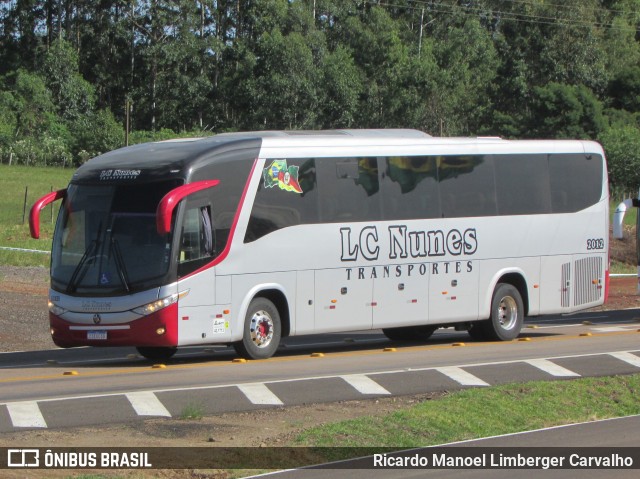 LC Nunes Transportes 2012 na cidade de Rio Pardo, Rio Grande do Sul, Brasil, por Ricardo Manoel Limberger Carvalho. Número da foto: #9932784.
