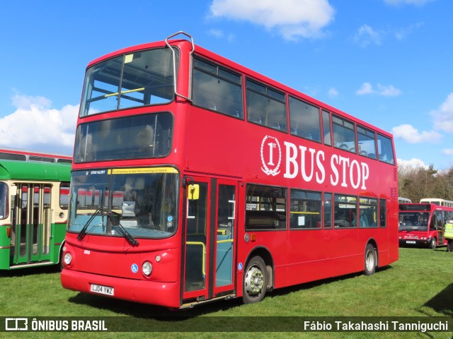 1st Bus Stop LJ04YWZ na cidade de Maidstone, Kent, Inglaterra, por Fábio Takahashi Tanniguchi. Número da foto: #9936780.