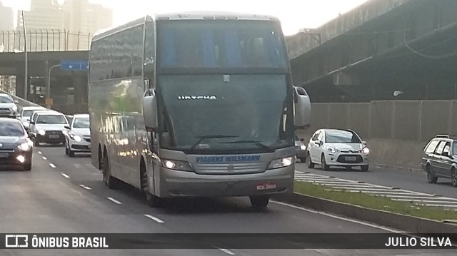 VTA - Viagens e Turismo Arabutã 2218 na cidade de Porto Alegre, Rio Grande do Sul, Brasil, por JULIO SILVA. Número da foto: #9942142.