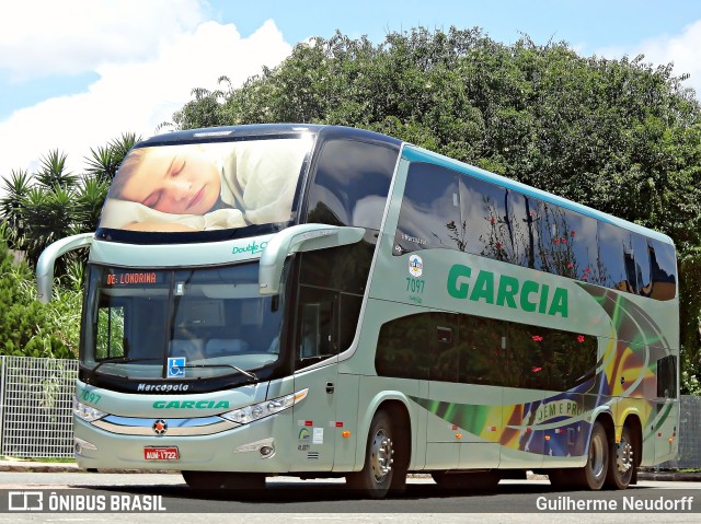 Viação Garcia 7097 na cidade de Curitiba, Paraná, Brasil, por Guilherme Neudorff. Número da foto: #9939675.