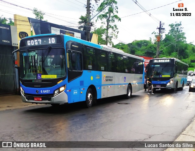 Transwolff Transportes e Turismo 6 6457 na cidade de São Paulo, São Paulo, Brasil, por Lucas Santos da Silva. ID da foto: 9943988.