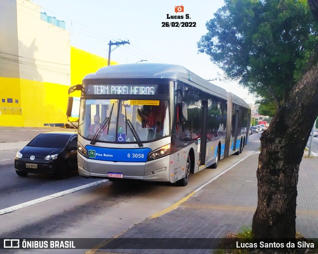 Viação Paratodos > São Jorge > Metropolitana São Paulo > Mobibrasil 6 3058 na cidade de São Paulo, São Paulo, Brasil, por Lucas Santos da Silva. ID da foto: 9943995.