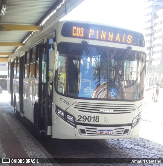Viação Piraquara 29018 na cidade de Curitiba, Paraná, Brasil, por Amauri Caetano. Número da foto: #9946977.