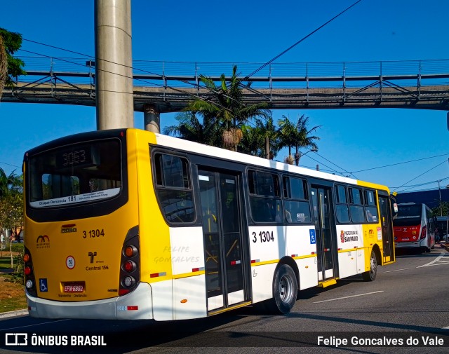Viação Metrópole Paulista - Zona Leste 3 1304 na cidade de São Paulo, São Paulo, Brasil, por Felipe Goncalves do Vale. Número da foto: #9948990.