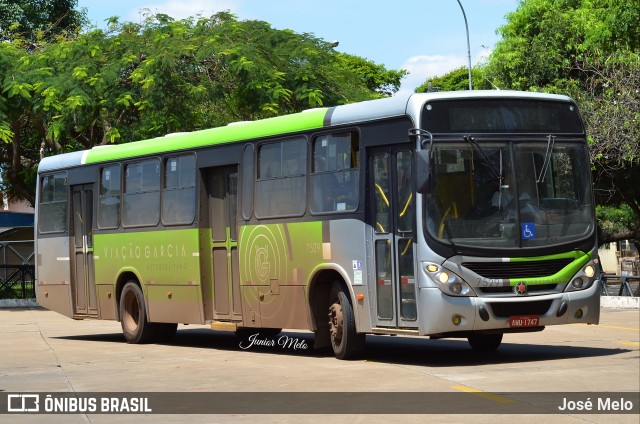 Viação Garcia 7529 na cidade de Maringá, Paraná, Brasil, por José Melo. Número da foto: #9954248.