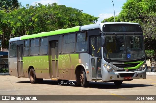 Viação Garcia 7529 na cidade de Maringá, Paraná, Brasil, por José Melo. ID da foto: 9954248.