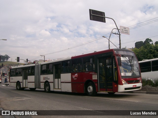 Viação Campo Belo 7 2723 na cidade de São Paulo, São Paulo, Brasil, por Lucas Mendes. Número da foto: #9953604.