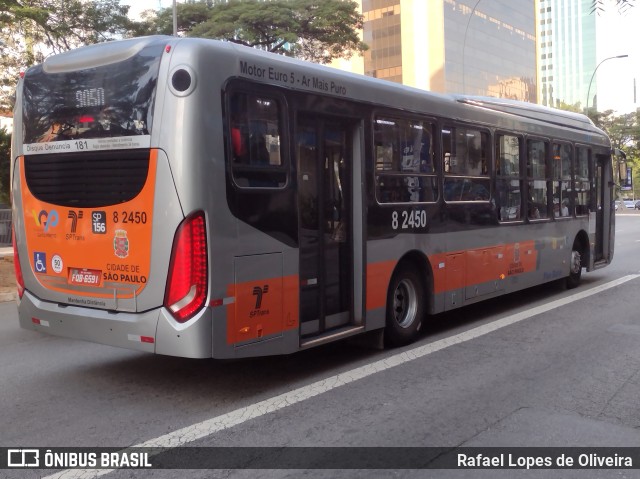 Viação Gato Preto 8 2450 na cidade de São Paulo, São Paulo, Brasil, por Rafael Lopes de Oliveira. ID da foto: 9953334.