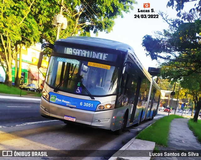 Viação Paratodos > São Jorge > Metropolitana São Paulo > Mobibrasil 6 3051 na cidade de São Paulo, São Paulo, Brasil, por Lucas Santos da Silva. ID da foto: 9951021.