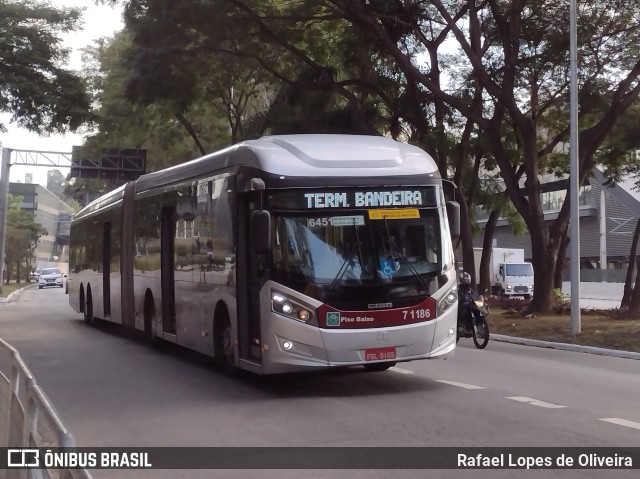 Viação Campo Belo 7 1186 na cidade de São Paulo, São Paulo, Brasil, por Rafael Lopes de Oliveira. Número da foto: #9951258.