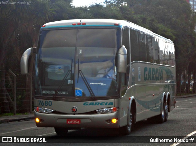 Viação Garcia 7680 na cidade de Curitiba, Paraná, Brasil, por Guilherme Neudorff. Número da foto: #9955977.