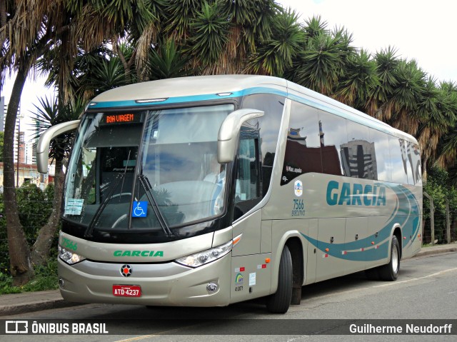 Viação Garcia 7566 na cidade de Curitiba, Paraná, Brasil, por Guilherme Neudorff. Número da foto: #9955899.