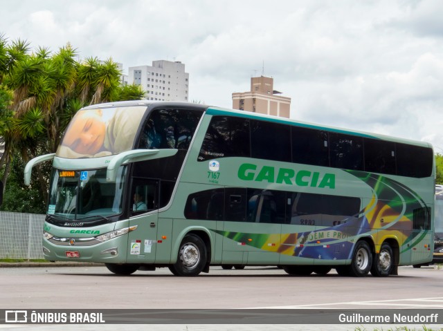 Viação Garcia 7167 na cidade de Curitiba, Paraná, Brasil, por Guilherme Neudorff. Número da foto: #9955297.