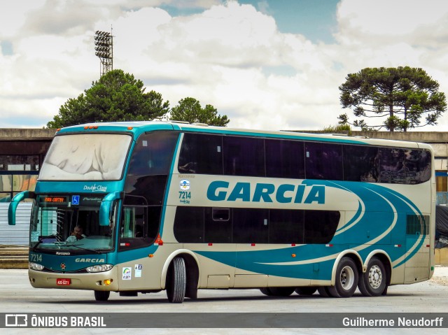 Viação Garcia 7214 na cidade de Curitiba, Paraná, Brasil, por Guilherme Neudorff. ID da foto: 9955376.