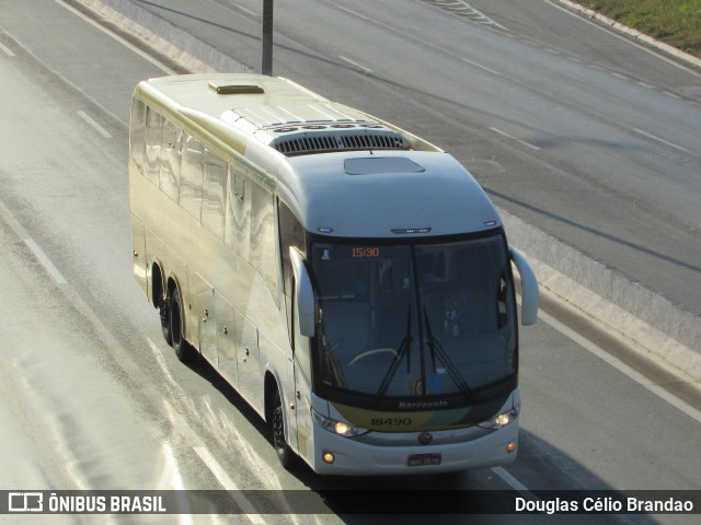Empresa Gontijo de Transportes 18490 na cidade de Belo Horizonte, Minas Gerais, Brasil, por Douglas Célio Brandao. Número da foto: #9883115.