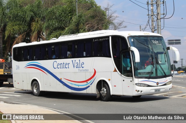 Center Vale Turismo 2006 na cidade de São Paulo, São Paulo, Brasil, por Luiz Otavio Matheus da Silva. Número da foto: #9882664.