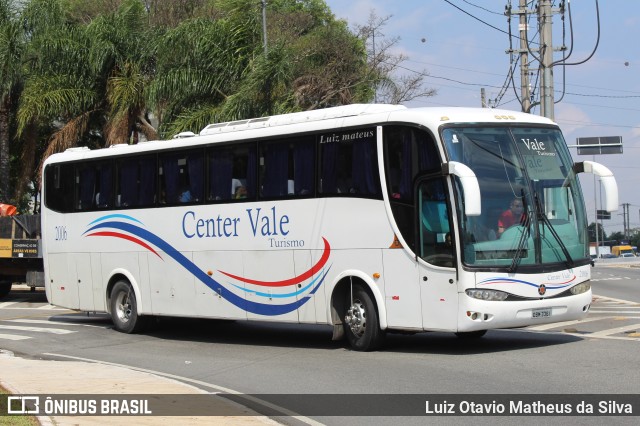 Center Vale Turismo 2006 na cidade de São Paulo, São Paulo, Brasil, por Luiz Otavio Matheus da Silva. ID da foto: 9882664.