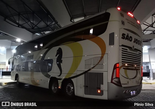 Expresso São José 1300 na cidade de Joinville, Santa Catarina, Brasil, por Plinio Silva. Número da foto: #9958780.