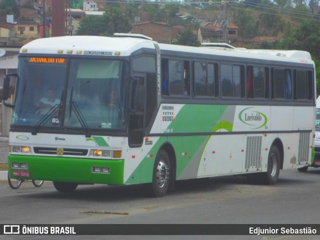 Ônibus Particulares 003 na cidade de Nazaré da Mata, Pernambuco, Brasil, por Edjunior Sebastião. Número da foto: #9885930.