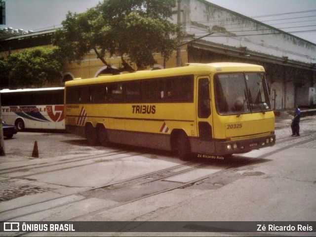 Viação Itapemirim 20325 na cidade de Rio de Janeiro, Rio de Janeiro, Brasil, por Zé Ricardo Reis. ID da foto: 9887965.