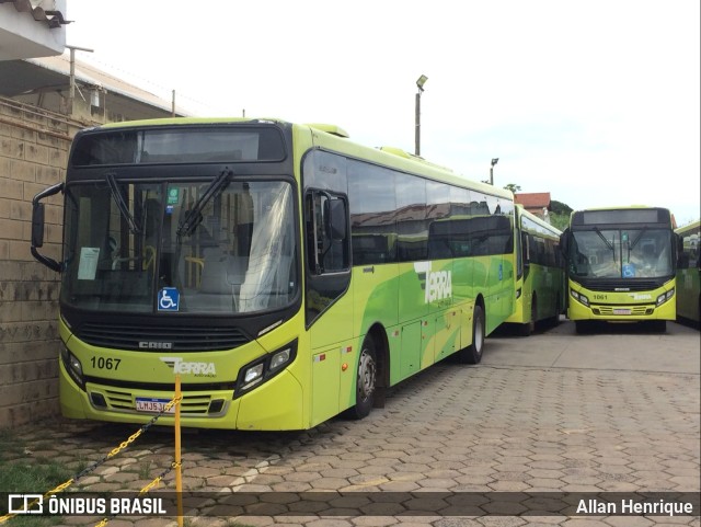 Terra Auto Viação 1067 na cidade de Paulínia, São Paulo, Brasil, por Allan Henrique. ID da foto: 9887177.