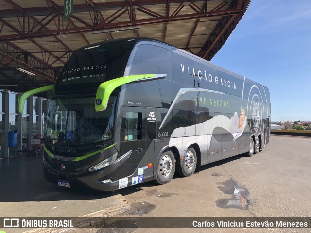 Viação Garcia 86008 na cidade de Londrina, Paraná, Brasil, por Carlos Vinicius Estevão Menezes. ID da foto: 9891963.