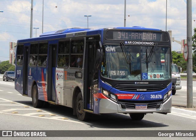 Empresa de Ônibus Vila Galvão 30.676 na cidade de São Paulo, São Paulo, Brasil, por George Miranda. ID da foto: 9891007.