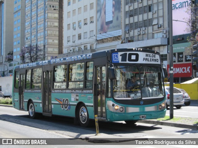 Linea 10 127 na cidade de Buenos Aires, Argentina, por Tarcisio Rodrigues da Silva. ID da foto: 9893084.