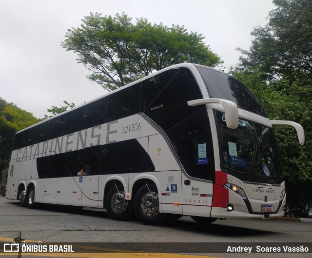 Auto Viação Catarinense 321306 na cidade de São Paulo, São Paulo, Brasil, por Andrey  Soares Vassão. ID da foto: 9894433.