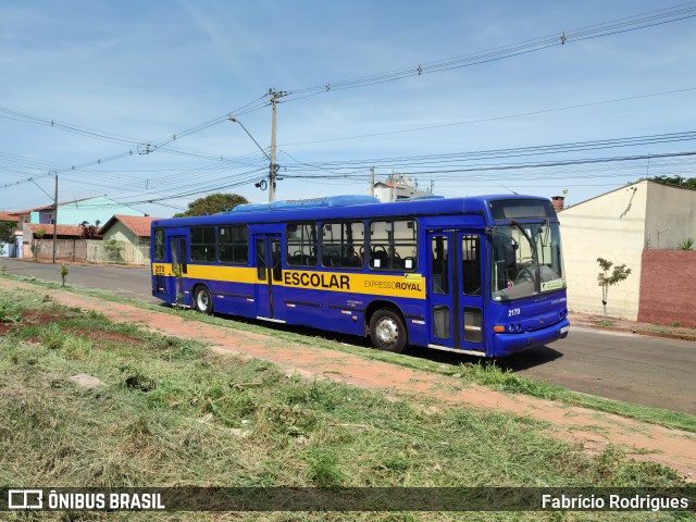 Expresso Royal 2170 na cidade de Londrina, Paraná, Brasil, por Fabrício Rodrigues. Número da foto: #9895227.