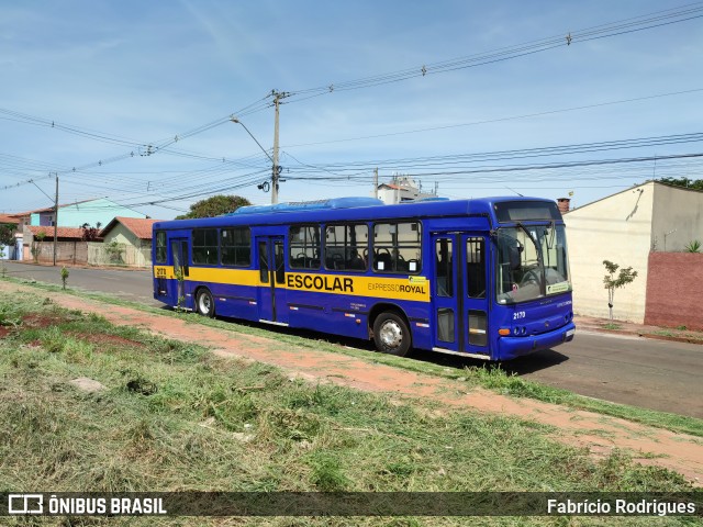 Expresso Royal 2170 na cidade de Londrina, Paraná, Brasil, por Fabrício Rodrigues. ID da foto: 9895227.