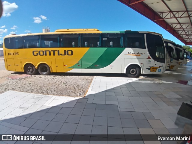 Empresa Gontijo de Transportes 14035 na cidade de Itaobim, Minas Gerais, Brasil, por Everson Marini. ID da foto: 9962426.