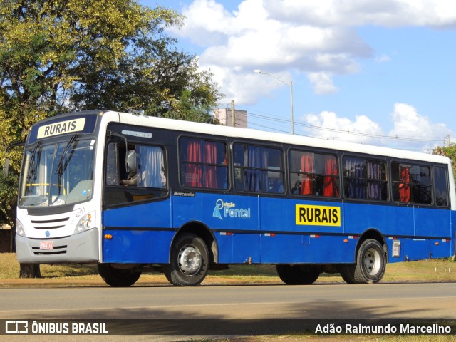 Viação Pontal 4200 na cidade de Paracatu, Minas Gerais, Brasil, por Adão Raimundo Marcelino. ID da foto: 9987657.