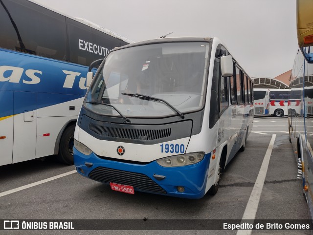 MU Transportadora Turistica 19300 na cidade de Aparecida, São Paulo, Brasil, por Espedito de Brito Gomes. Número da foto: #9986114.