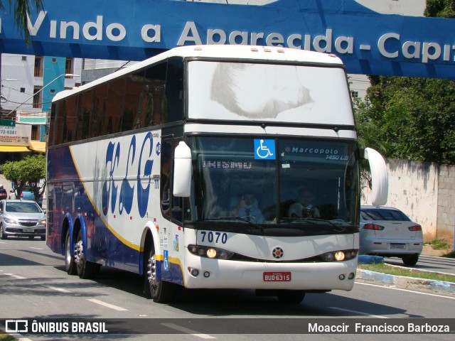 KLG Viagens e Turismo 7070 na cidade de Aparecida, São Paulo, Brasil, por Moaccir  Francisco Barboza. ID da foto: 9989288.