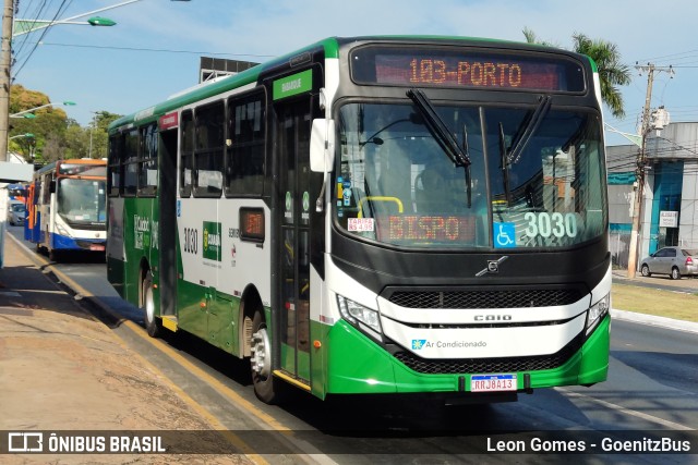 Expresso Caribus Transportes 3030 na cidade de Cuiabá, Mato Grosso, Brasil, por Leon Gomes. ID da foto: 9992646.