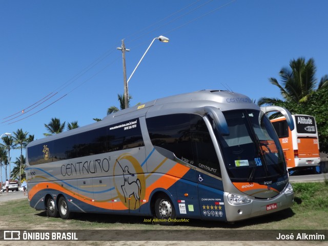 Centauro Turismo 8000 na cidade de Porto Seguro, Bahia, Brasil, por José Alkmim. ID da foto: 9993045.