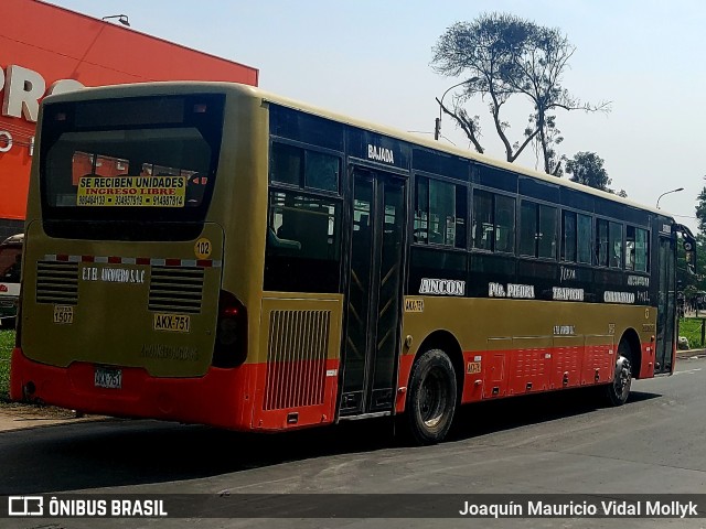 El Anconero 102 na cidade de Puente Piedra, Lima, Lima Metropolitana, Peru, por Joaquín Mauricio Vidal Mollyk. Número da foto: #9991742.