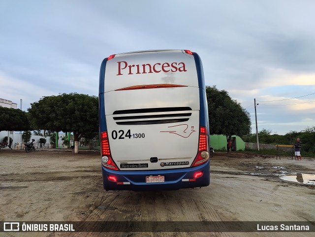 Viação Princesa dos Inhamuns 300 na cidade de Madalena, Ceará, Brasil, por Lucas Santana . ID da foto: 9997724.