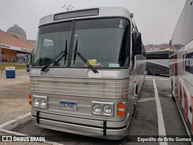 Ônibus Particulares 7385 na cidade de Aparecida, São Paulo, Brasil, por Espedito de Brito Gomes. Número da foto: #10001297.