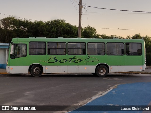 Viação Boto 135 na cidade de Imbé, Rio Grande do Sul, Brasil, por Lucas Steinhorst. ID da foto: 10001664.