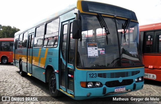 Expresso Azul 123 na cidade de Curitiba, Paraná, Brasil, por Matheus  Geyger de Melo. Número da foto: #10003320.